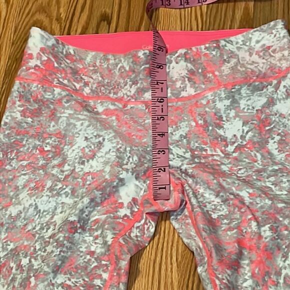 Calvin Klein Performance capri leggings, Pink/coral Marble, Medium - Picture 7 of 9